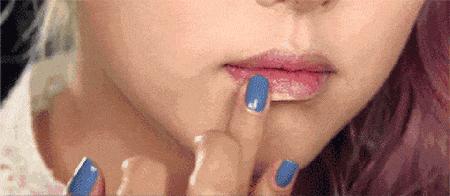 适合日常涂的口红不沾杯,口红怎样涂不显唇纹