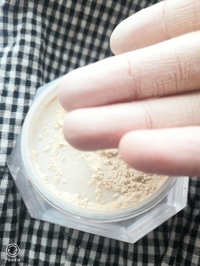 最近比较火的定妆散粉,最近最火的定妆散粉