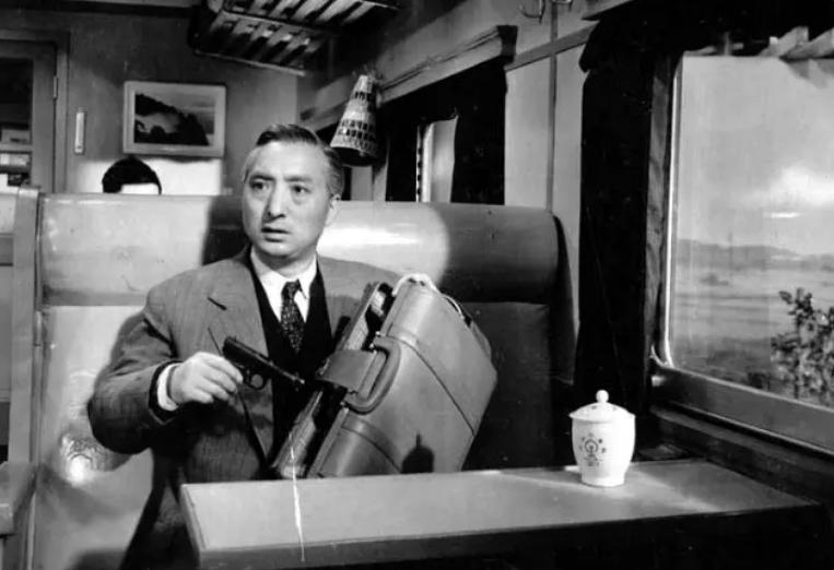 成龙和梁小龙演的电影全集,成龙梁小龙三兄弟电影