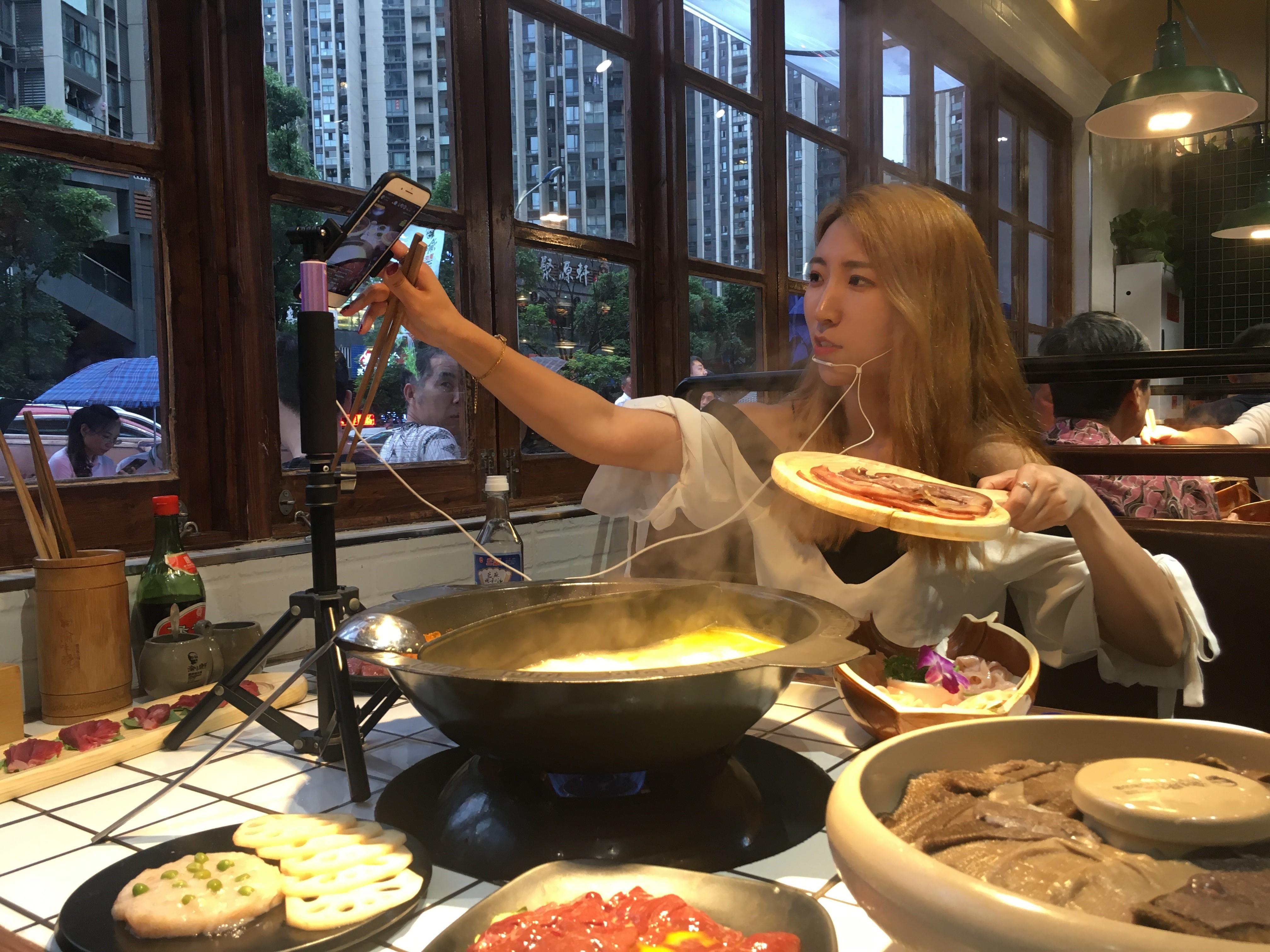 小成本美食创业项目,吃货如何创业