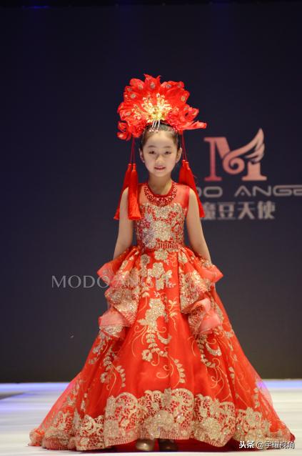 童心筑梦秀彩华服——MODOANGEL魔豆天使高端儿童礼服璀璨绽放