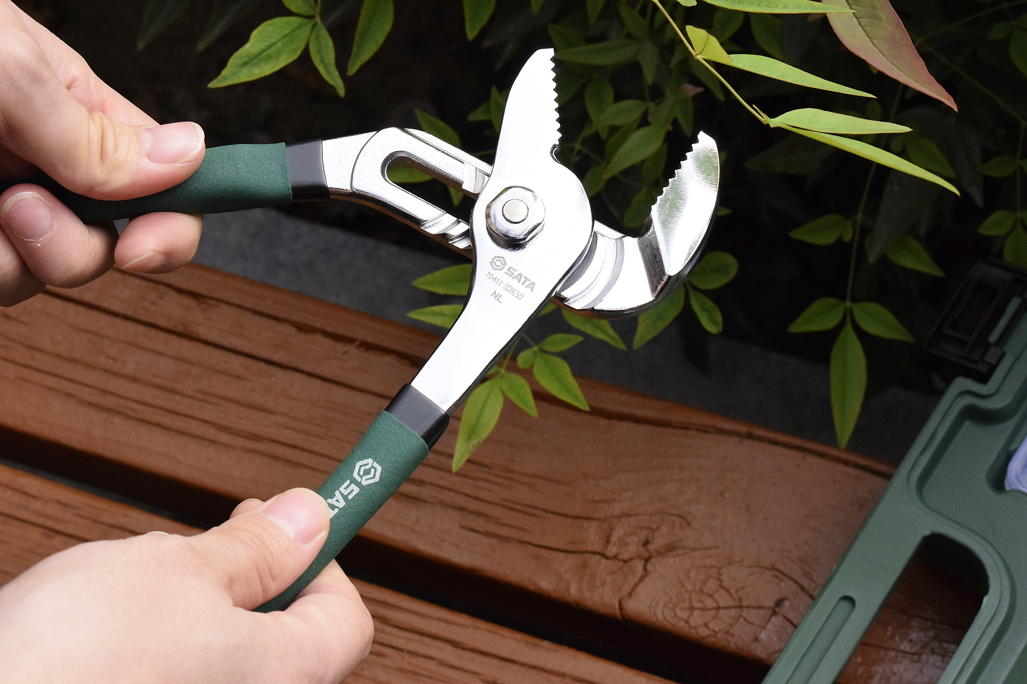 世达工具箱套装带电钻,世达小型电钻工具套装家用