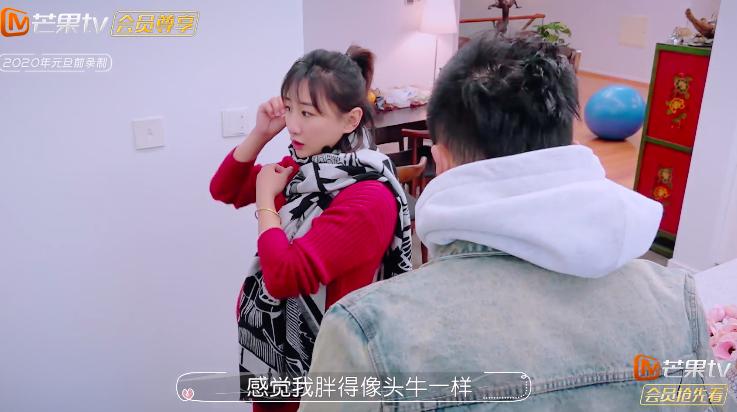 回顾何雯娜的成长经历,现在的何雯娜