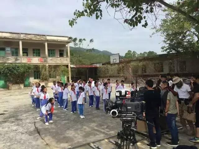 中国版电影摔跤吧爸爸,摔跤吧爸爸在印度什么时候上映