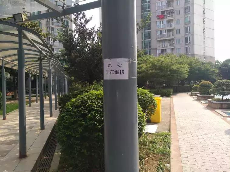 曾经的富人区如今没有人住,曾经的富人区洋房中的洋房