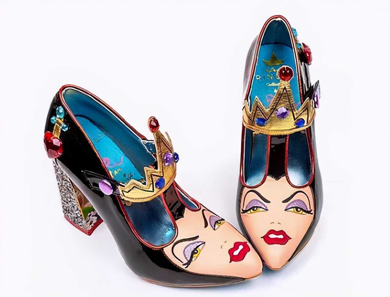 紫罗兰永恒花园联名高跟鞋,紫罗兰花园高跟鞋