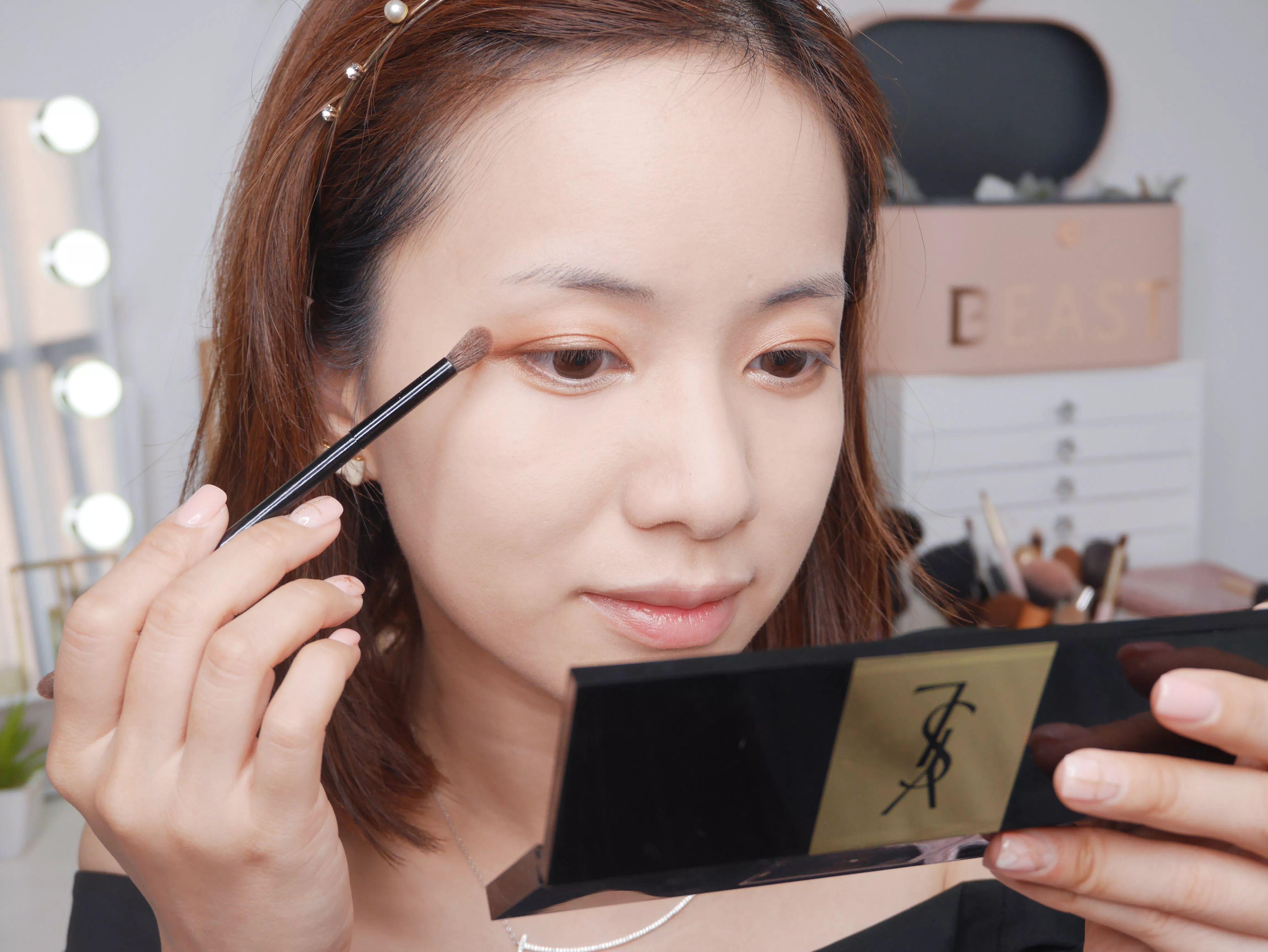 给别人眼线画着总手抖怎么办,给别人画眼线如何不手抖