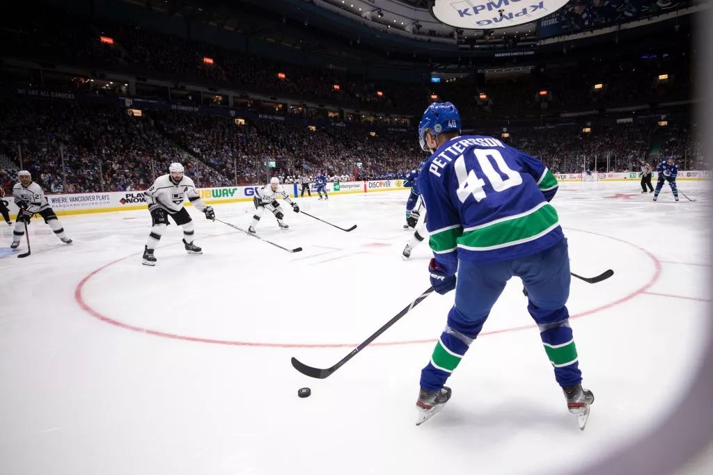 nhl合理冲撞合集,nhl离谱的射门方法