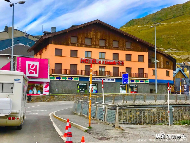 2018退休夫妇的房车亚欧之旅,古稀之年夫妇游英国