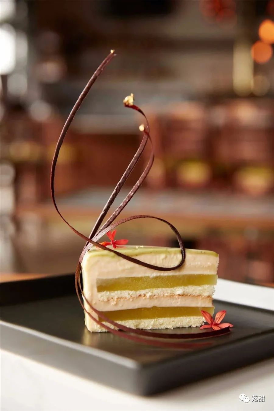 杂谈|你会不会在乎:盘子和甜品配不配?