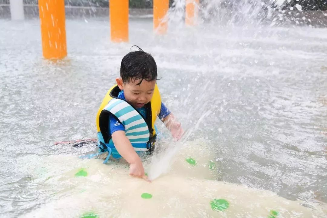 浪漫树屋、奇妙酒店、恒温水乐园...去江浙沪Top酒店跨个30℃的年