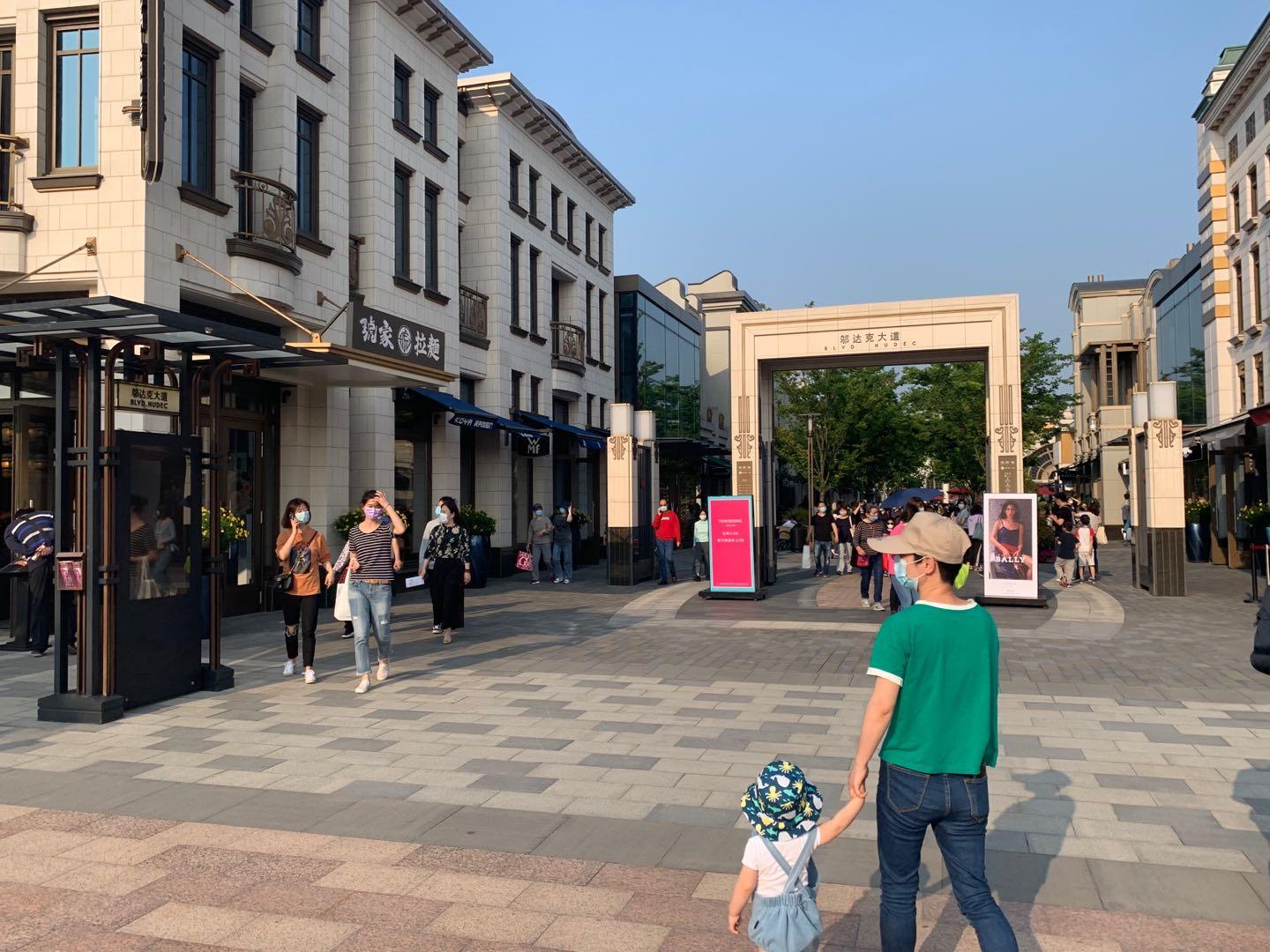 嗨购晨报|巴宝莉、芬迪6.5折起！有钱也买不到的爱马仕铂金包有现货；上汽嘉年华千载难逢，5.5折购车