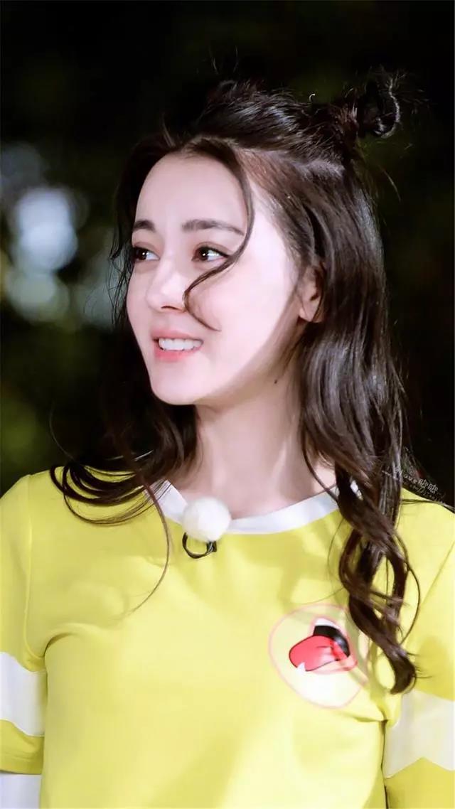 披发怎么扎好看中长发学生党,半扎披发怎么扎好看