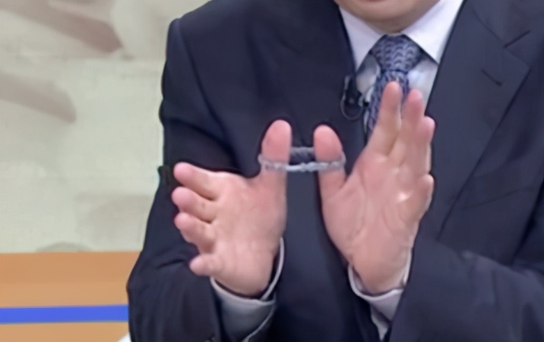 怎么选择适合自己脚型的鞋,怎样选一款适合自己脚型的鞋