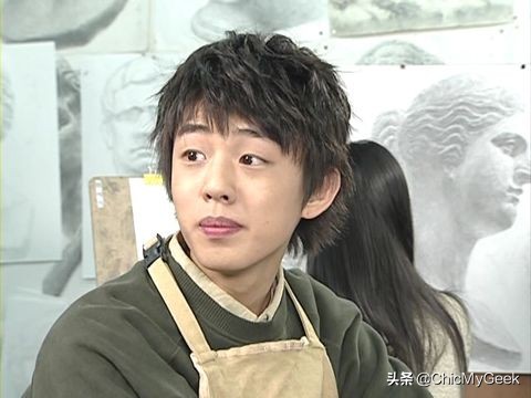 美誉之外的刘亚仁:大方公开男友,曾因免兵役遭全网骂