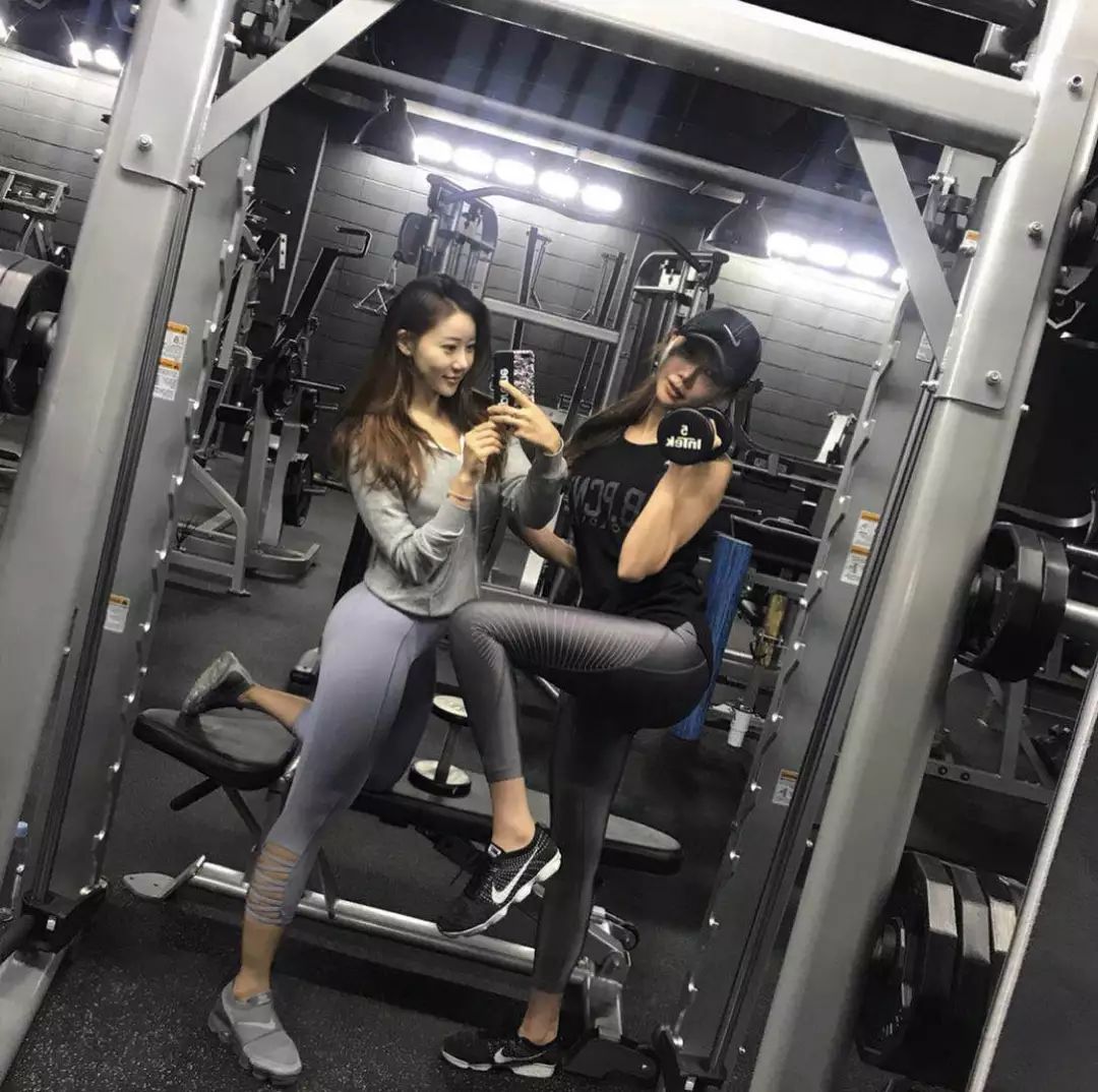 韩国美女体能训练师,韩国女私教