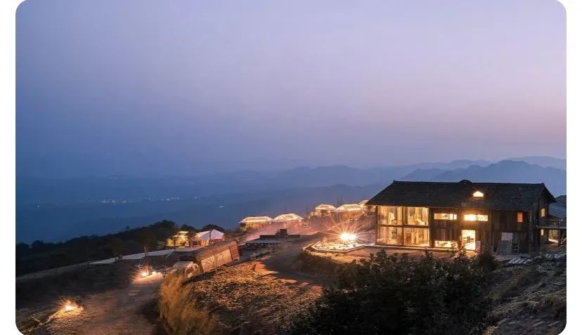 贵州悬崖民宿排行榜前十名,贵州江口梵净山云溪小筑民宿