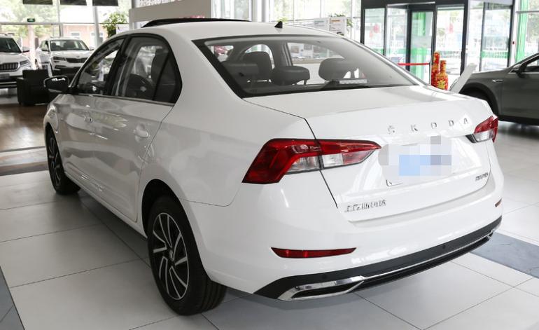 智行互联加净化空调,每公里烧油不到4毛,不愧是国民三厢车