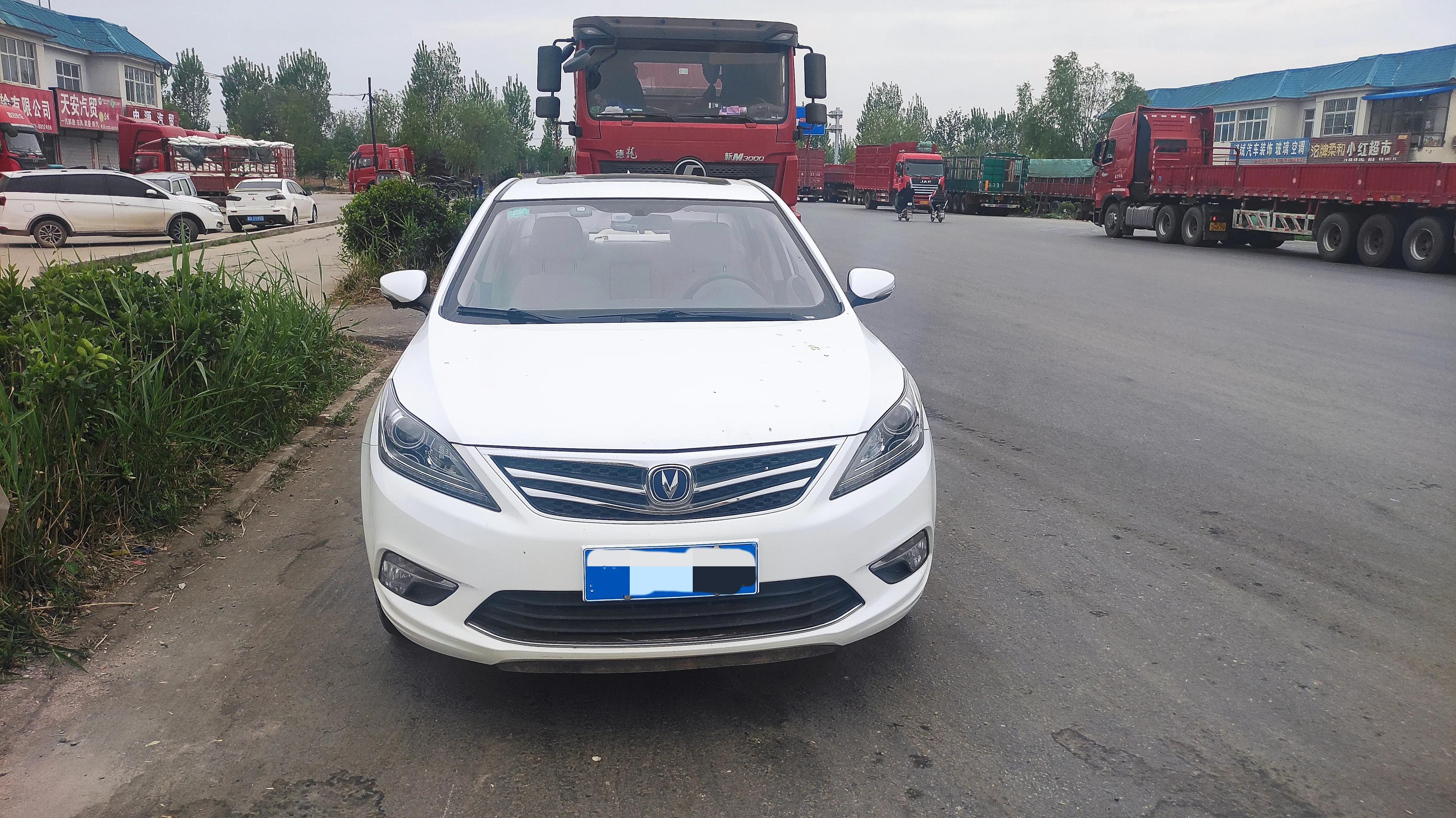 逸动豪华手动版,逸动手动豪华版白色