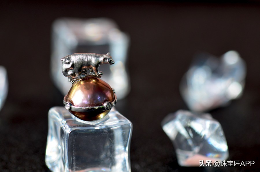 真正天然珍珠是怎样的,天然珍珠和仿制珍珠的区别