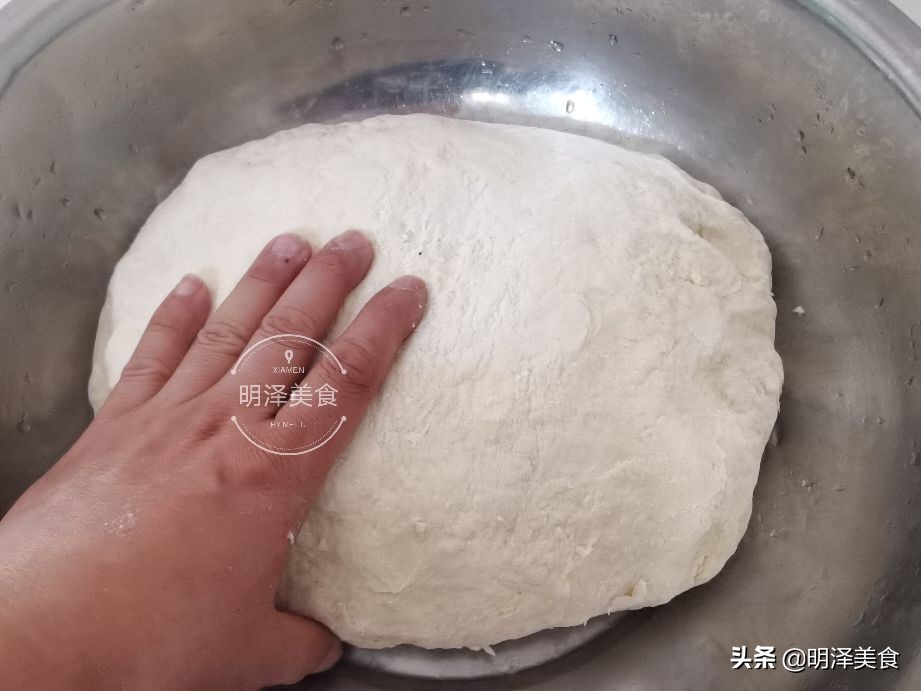 水碱馒头或开花馒头做法,怎样蒸开花大碱馒头