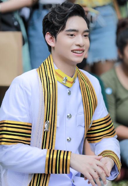 盘点他泰小可爱们的学士照：各个学霸努力又优秀