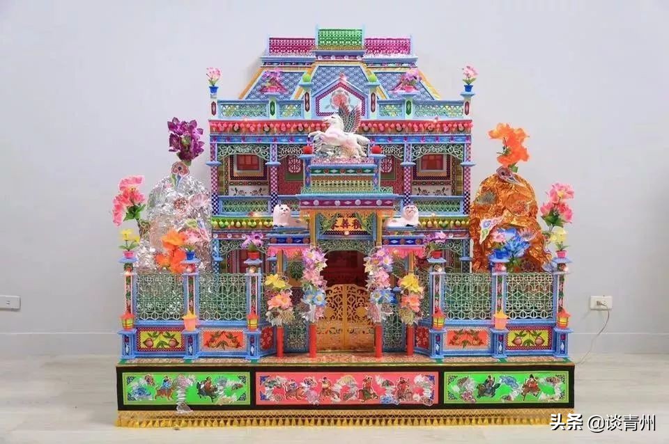 中国人烧给死人的纸扎，登上巴黎设计周，还被法国的博物馆收藏