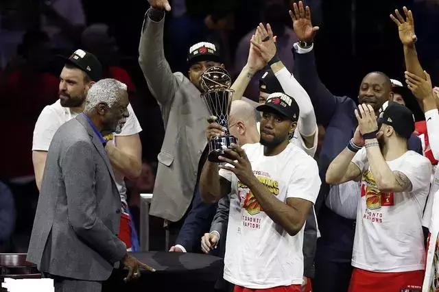 本赛季对莱昂纳德的评价,球员们对莱昂纳德的评价