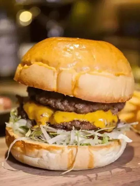 3号线有啥好吃的,1号线和3号线有什么好玩的地方