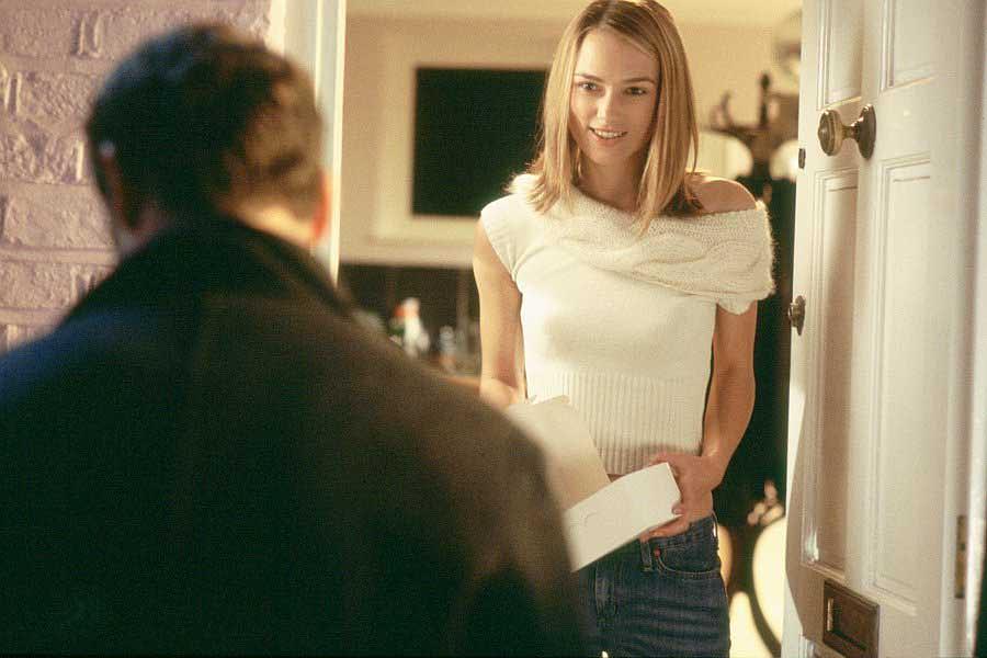 出轨、早恋、跨阶层，上映16年评分8.6，它依然是英国人圣诞必看