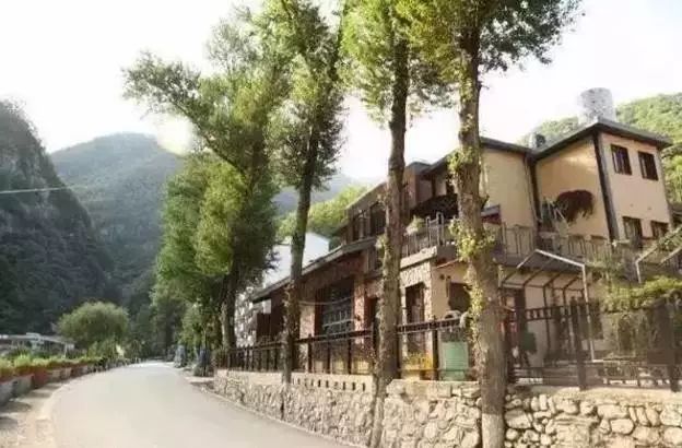 民宿365近期10家大热的极简民宿,西北风格民宿