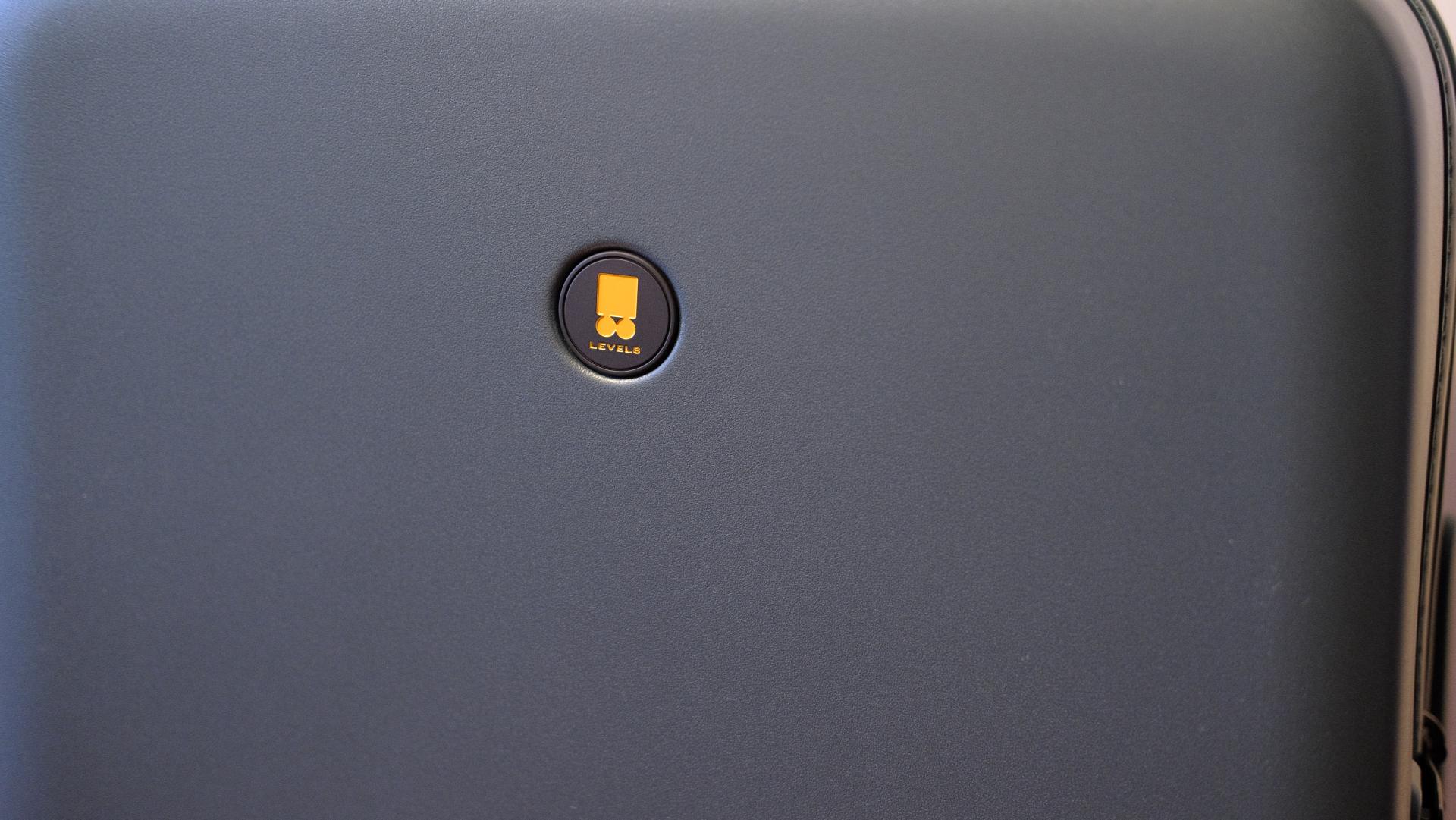 地平线八号旅行箱旗舰版,地平线8号和90分旅行箱哪个好看