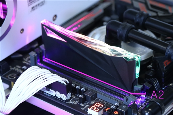 90%的人都会错的题,内存条怎样插才是正确的