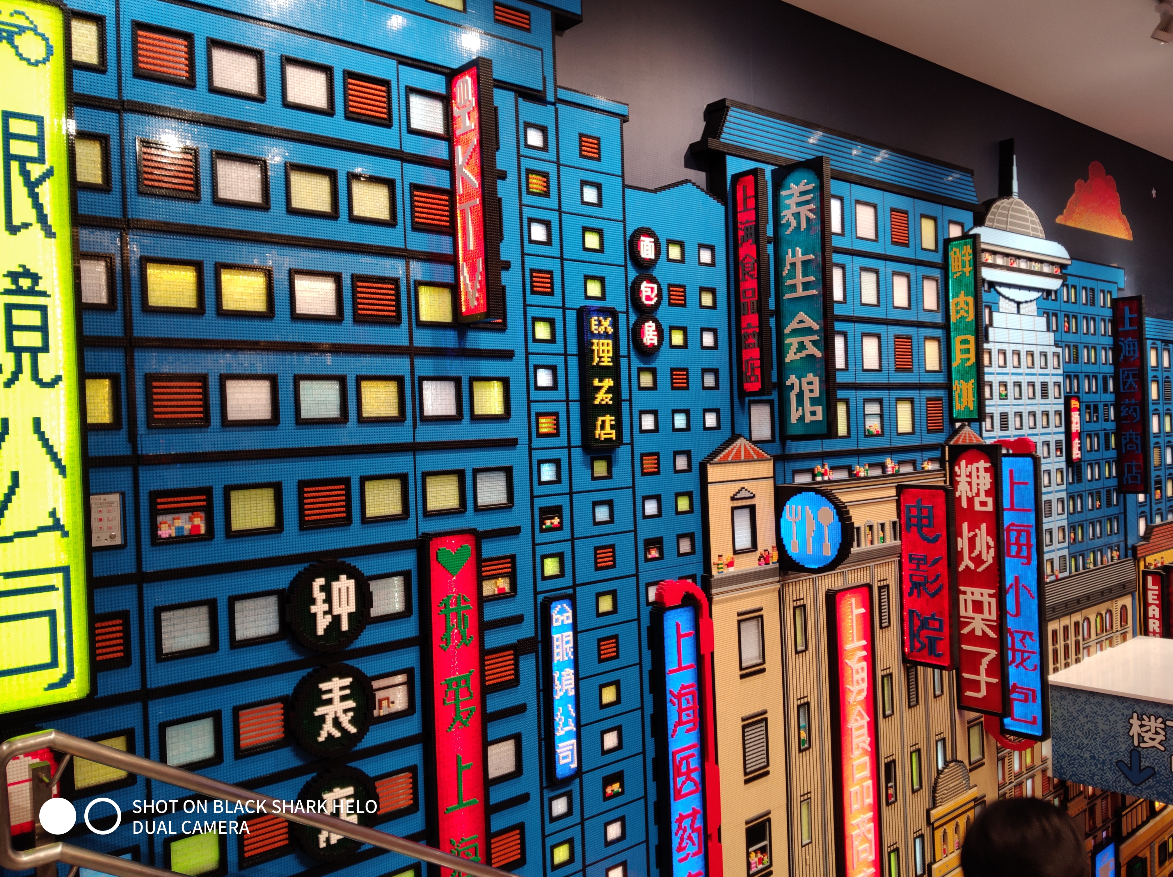 黑鲨游戏手机2.12.5,黑鲨游戏手机2代黑鲨helo