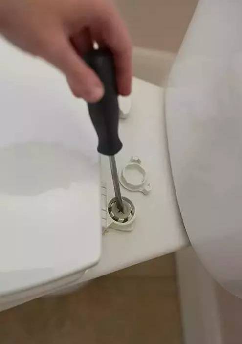 厕所地板用什么小妙招拖干净,老厕所清洁小妙招