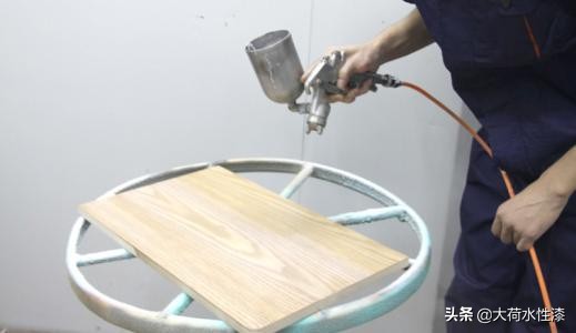 水性漆刷涂的正确方法,水性漆怎么刷才能没有刷痕