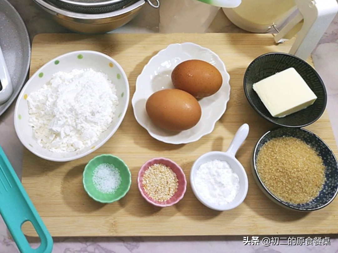 蕾丝蛋卷，丝绸轻柔的点心，10分钟就调好面糊，现做现吃好方便