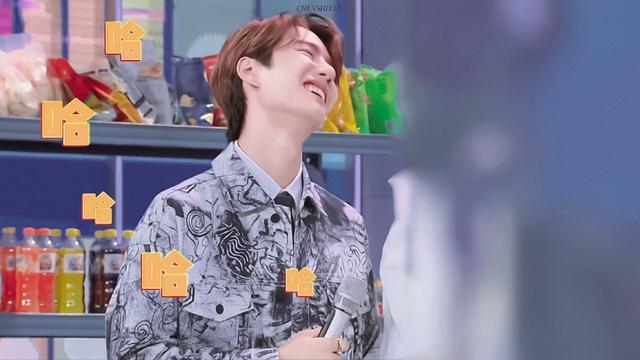 王一博没有工作室，被泼油漆被点香，这算哪门子的“乐华太子”？