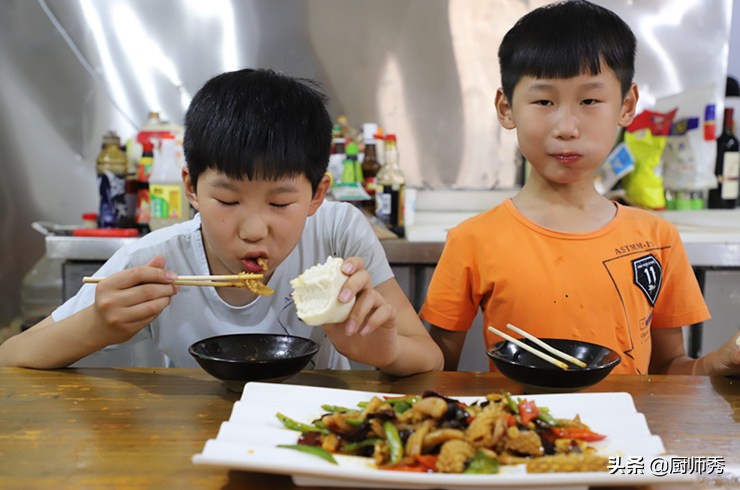 大厨做卤水大鱿鱼的做法大全,大厨鱿鱼怎么煮才好吃窍门