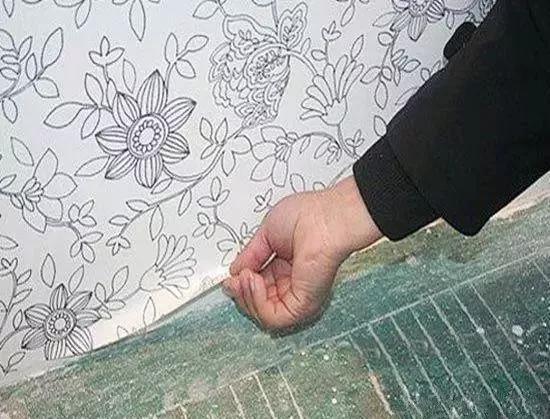 翘边墙纸怎么撕掉最快最干净,墙纸翘边用修补胶还是糯米胶