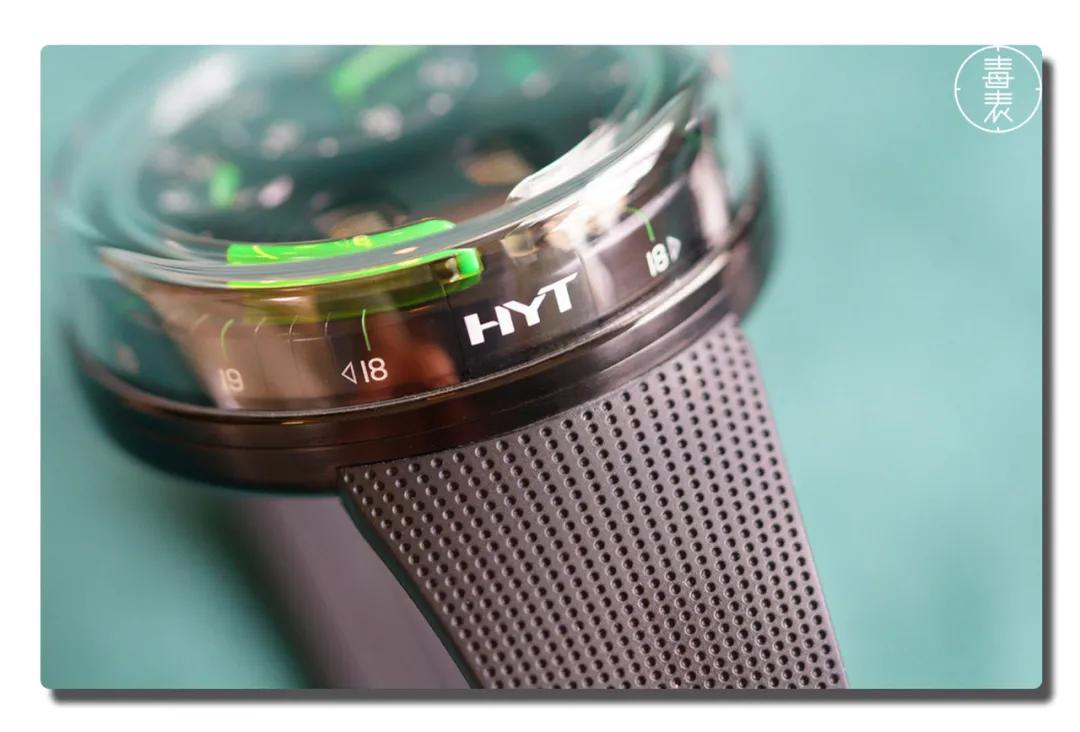 表那么多，为什么要你我一样？