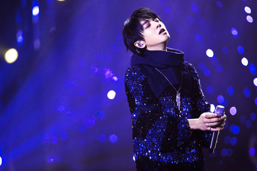 从专业点角度来说华晨宇的歌怎样,怎么客观地评价华晨宇的音乐