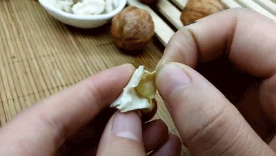 什么季节吃鲜核桃好吃些,鲜核桃尝鲜季