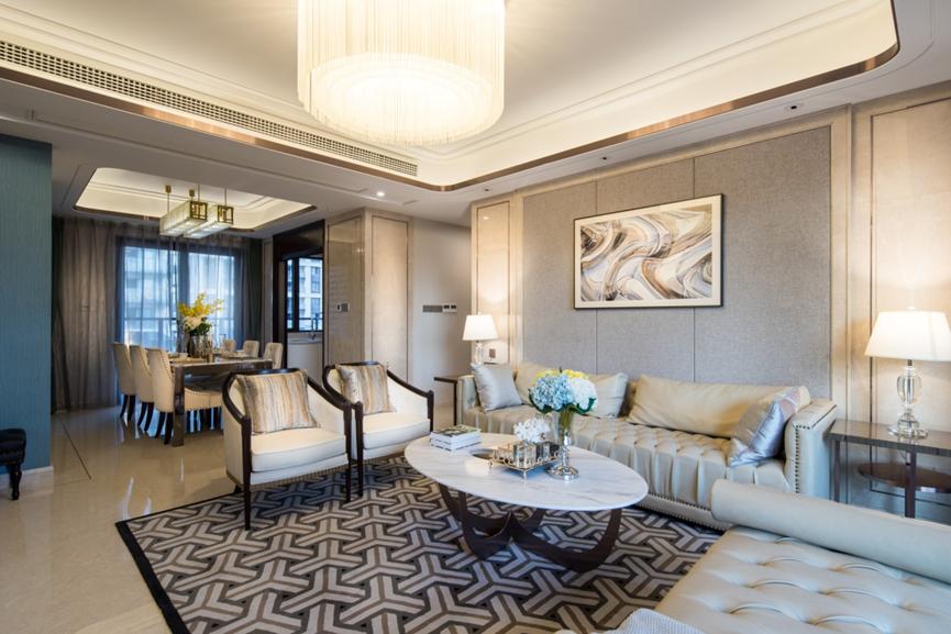 这可能是一个放错了位置的豪宅，见过这个项目的人这么说