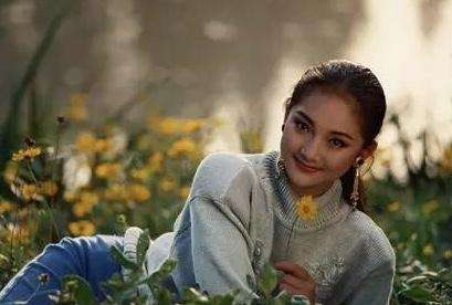 周迅十六岁照片,周迅17岁照片大全