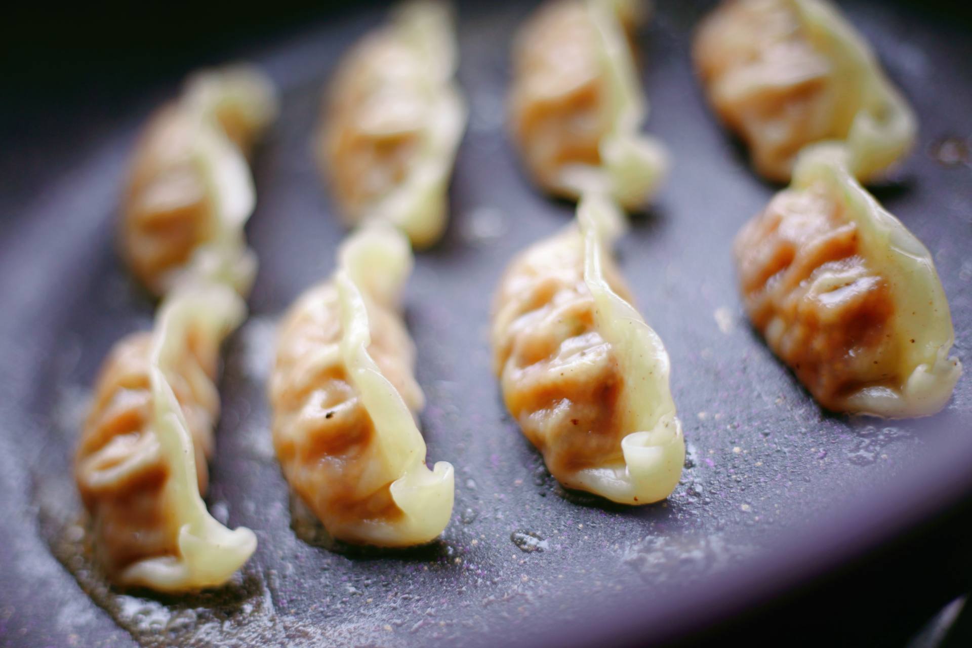 走近氪学|粘锅退款!打死都不粘的不粘锅?