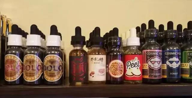 *子烟电**实体店揭秘：很多工作室都在卖假烟油！