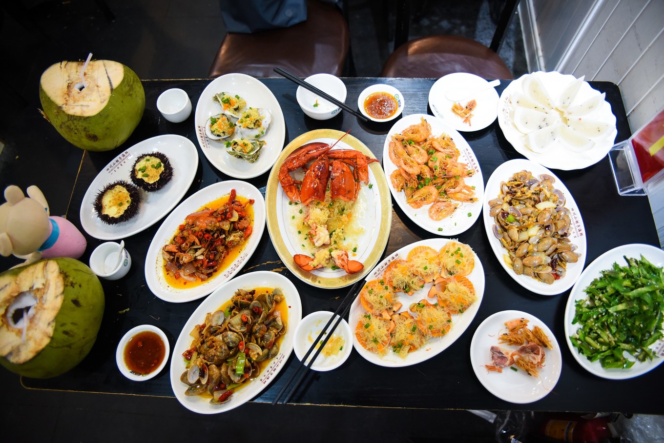 三亚旅游与美食攻略,三亚旅游攻略三亚美食