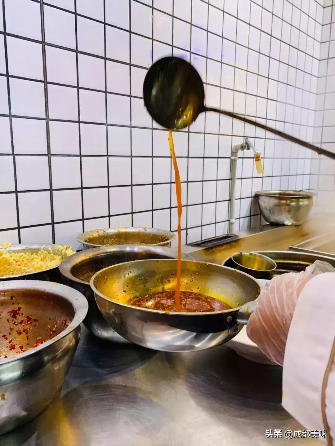 川魂帽牌货冒菜，第一口就要勾走你的魂~