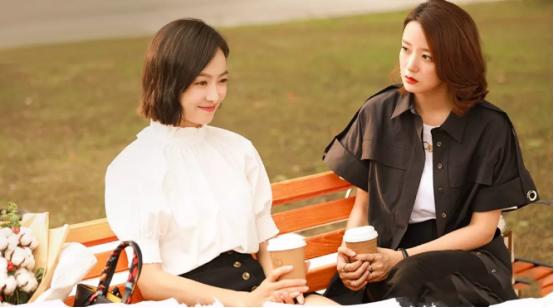 Blackpink什么神仙组合，运动套装穿得太英气了，都想买同款了